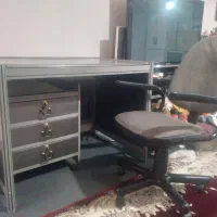 صندلی ومیز