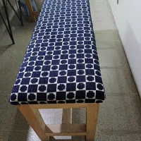 نیمکت چوبی با روکش پارچه ای