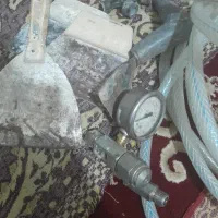 شیلنگ اب و مانومتر فشارسنج کاردک و لیسه گچکاری