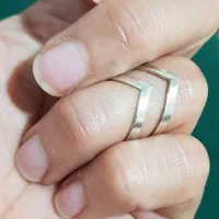 انگشتر زنانه نیم بند