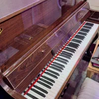 پیانو|پیانو، کیبورد، آکاردئون|خوی, |دیوار