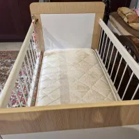 تختخواب کودک به همراه کمد کنار تختی|اسباب و اثاث بچه|تهران,  امام زاده قاسم (نیاوران)|دیوار