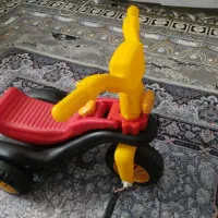 سه چرخه دوحالته هم اسکوتر وهم سه چرخه