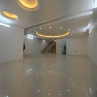 ویلایی سه طبقه در خیابان حافظ آسانسور دار|فروش خانه و ویلا|قم, صدوق|دیوار