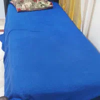 تخت یک نفره همراه با تشک خوش خواب و کفی نراد