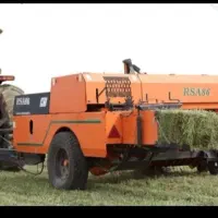 علف بادام زمینی برای دام