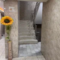 یک واحد آپارتمان دو خوابه