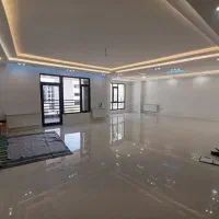 111-متر-کارمندان-تاپ-لوکیشن-غرق-نور