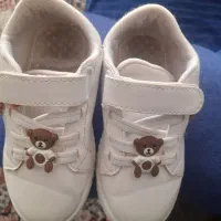 کفش بچگانه|کفش و لباس بچه|بومهن, |دیوار