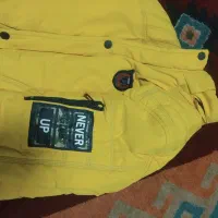 کاپشن|لباس|زنجان, |دیوار