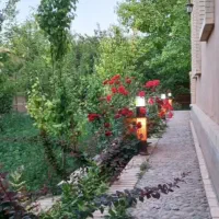 اجاره روزانه باغ زیبا درمهریزباچشم اندازی بی نظیر