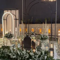 عمارت عقد امپایر به همراه روف گاردن