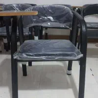صندلی دانشجویی