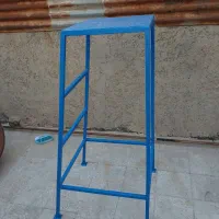 چهارپایه فلزی
