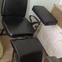 صندلی مشتری و آرم رست توافقی