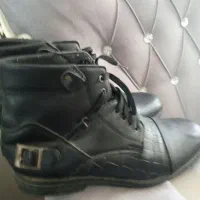 کیف کفش|کیف، کفش، کمربند|تربت‌حیدریه, بیمارستان رازی|دیوار