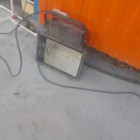 پروژکتور قوی یا نور افکن