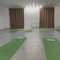 باشگاه یوگا و پیلاتس خورشید