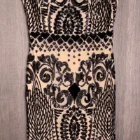 تعدادی لباس|لباس|اصفهان, پروین|دیوار