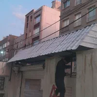 سقف شیبدار با ورق وکارتن پلاست،اجرای فنس باغی|مصالح و تجهیزات ساختمان|مشهد, طلاب|دیوار