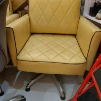 صندلی جک دار قابل تنظیم و مبل سه نفره