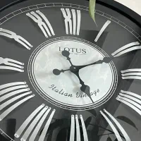 ساعت دیواری