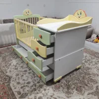 تخت نوزاد هم نوجوان|تخت و سرویس خواب|سنندج, |دیوار