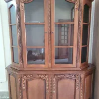 ویترین چوبی کلاسیک