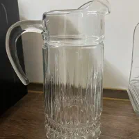 یک عدد پارچ و یک عدد بیسکوییت خوری یا شیرینی خوری