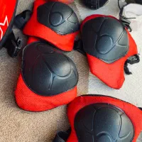 کفش اسکیت|دوچرخه، اسکیت، اسکوتر|رشت, استقامت ۲|دیوار