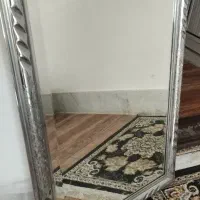 آینه استیل سالم وتمیز