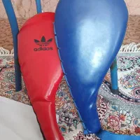 لباس و کلاه و میت تکواندو