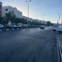 ویلایی یک طبقه بر خیابان اصلی تجاری مسکونی