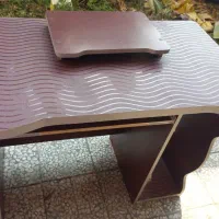 میز کامپیوتر سالم