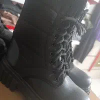 بوت|کیف، کفش، کمربند|دورود, |دیوار