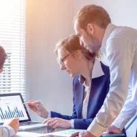 آموزش منابع انسانی ، فروش و بازاریابی