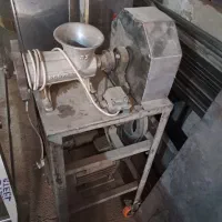 کبابگیر  چرخ گوشت ۳۲  لوازم آشپزی  منقل  اجاق|کافی‌شاپ و رستوران|خمینی‌شهر, |دیوار