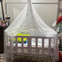 تخت نوزاد گهواره ای