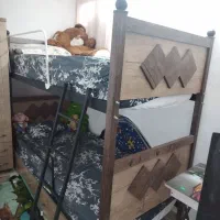 تخت دو طبقه چوبی