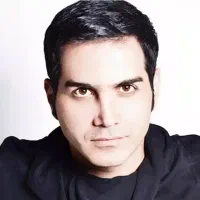 دو عددبلیتVIPکنسرت محسن یگانه دوشنبه24آذر سانس اول