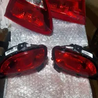 یک جفت چراغ خطرعقب ومه شکن عقب روی سپر