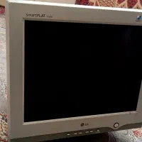 مانیتور قدیمی crt سالم