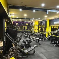 استخدام مربی بدنسازی آقا