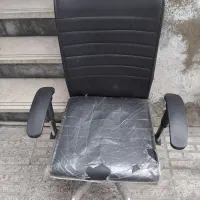 صندلی اداری مدیریتی دسته دار