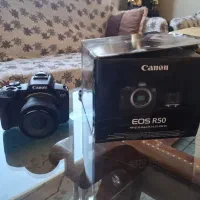 دوربین Canon r50