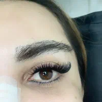 خدمات و آموزش تخصصی اکستنشن مژه