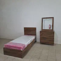 تخت نوجوان ۹۰ در ۲ متر بهمراه کفی
