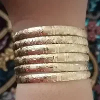 فروش 9 عدد النگو به وزن 32 گرم 200 بالا تابلو|جواهرات|بم, |دیوار