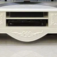 میز تلویزیونی سلطنتی