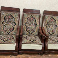 دو دست مبل قالی
